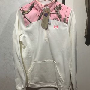 BRAND NEW!! Women's under armour half zip jacket!!